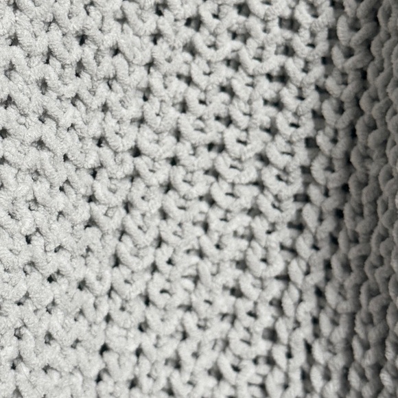 New POL Light Gray V-Neck Cardigan Oversized. - Picture 7 of 7